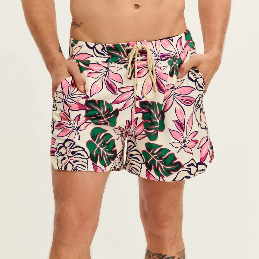 SER.O.YA Bree Swim Shorts In White Tropical